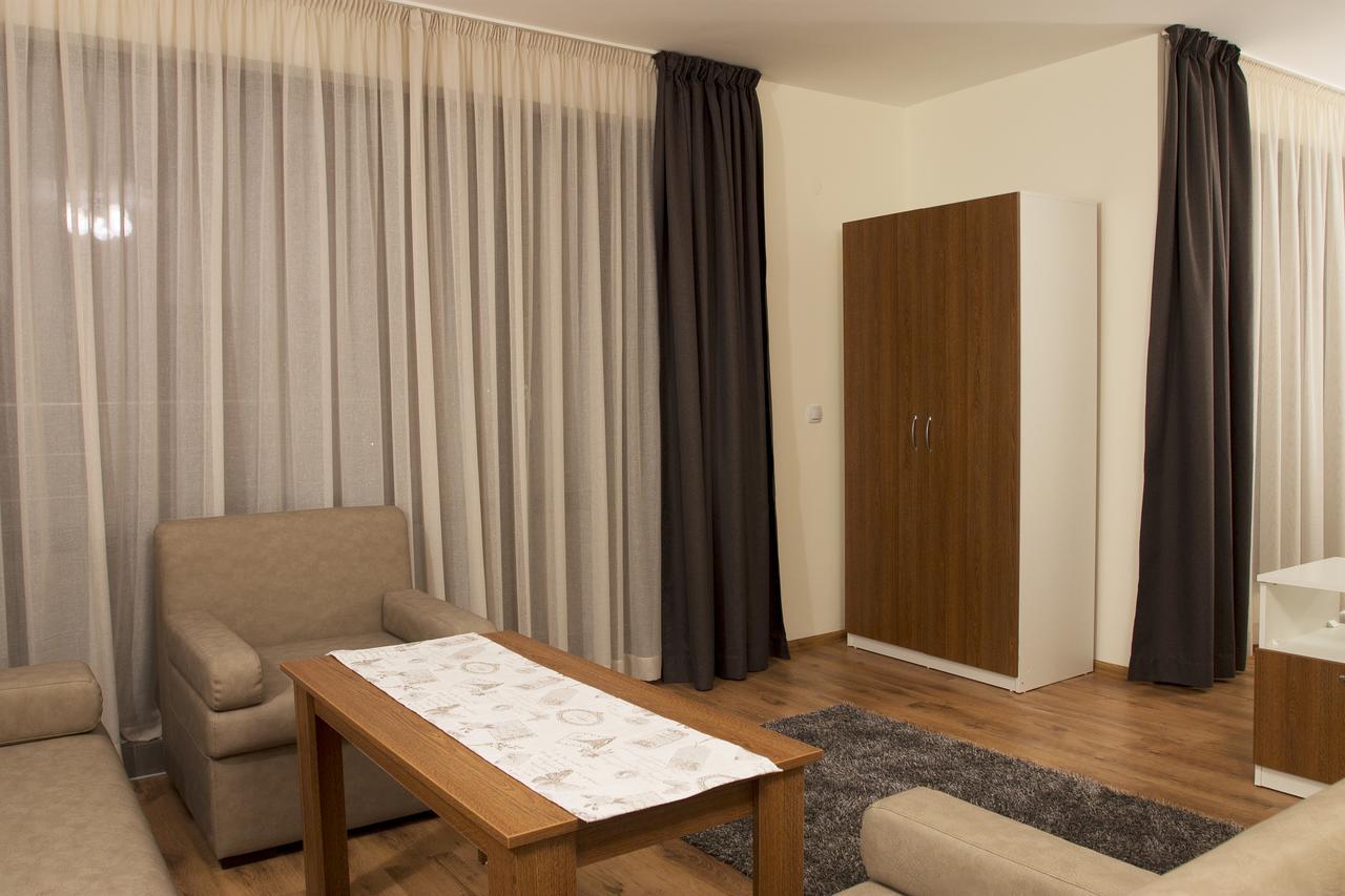 Хотел Perla Strelcea Exterior foto